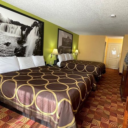 Super 8 By Wyndham Lake Of The Ozarks Eldon Kültér fotó